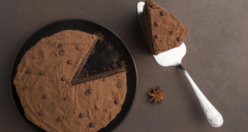 Итальянский пирог Капрезе: шоколадно-миндальный десерт с бархатной текстурой