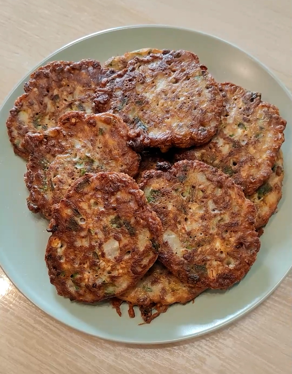 Нежные мясные оладушки для любого повода