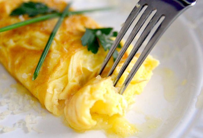 Тайны нежности французского омлета: искусство и наука на вашей кухне