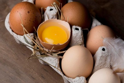 Как правильно включать яйца в рацион: советы и ограничения