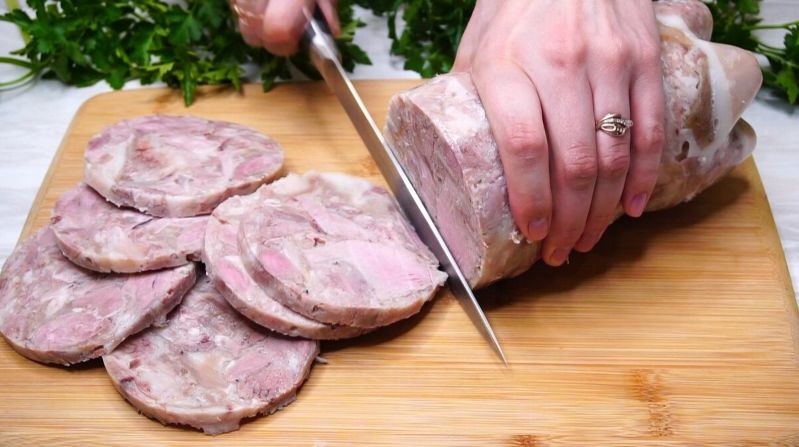 Как приготовить вкусный зельц в домашних условиях: просто и бюджетно