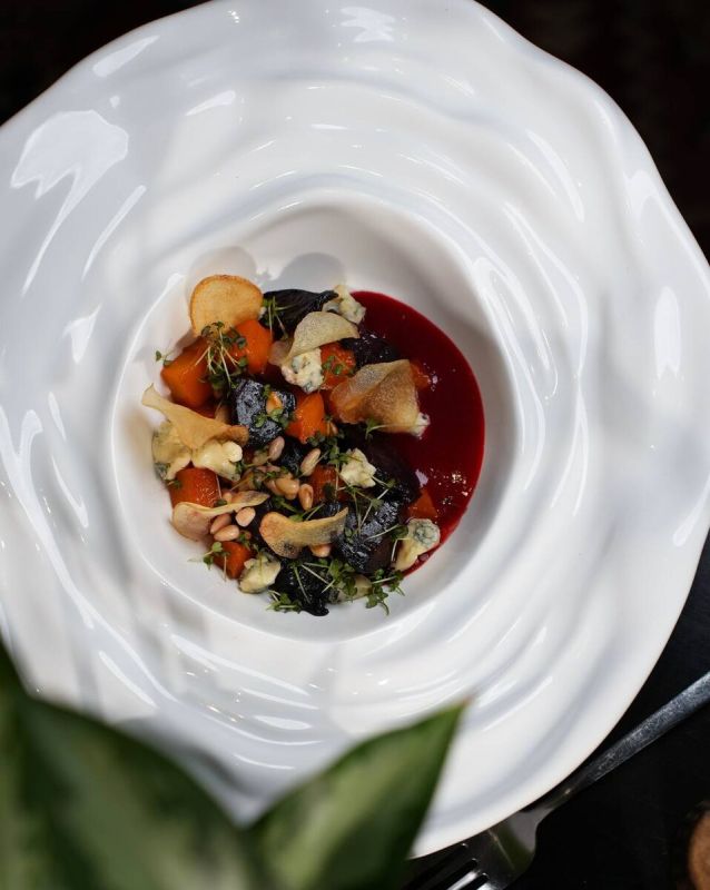 Вкус осени: запеченная тыква с оригинальными добавками в «Радио»