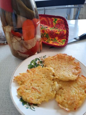 �������