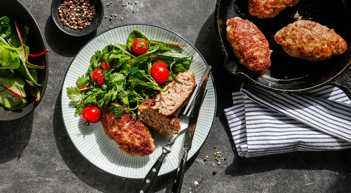 Как приготовить вкусные котлеты из свиного фарша на сковороде