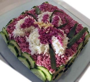 Нежный салат "Ирис": погружаемся в мир морских деликатесов