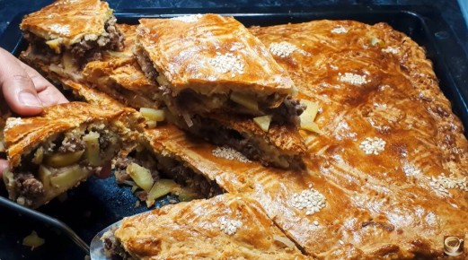 Как быстро сделать тесто для пирога с мясом, которое покорит всех