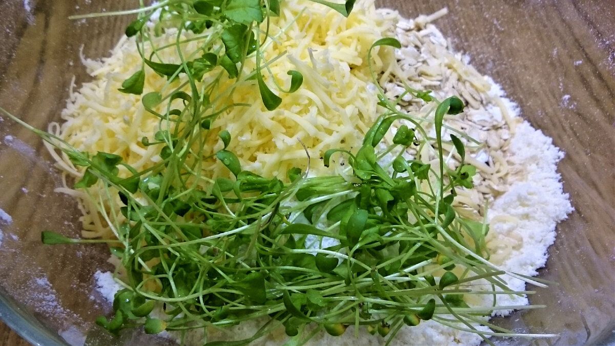 Сырные лепешки с зеленью: вкусный завтрак для настоящих гурманов