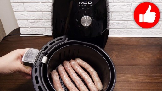 Нежные колбаски, приготовленные в аэрогриле: идеальный выбор для обеда или ужина