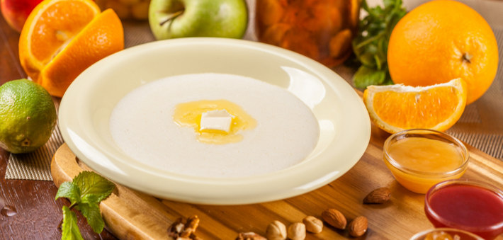 Манную кашу ребенку: когда и как вводить в рацион?