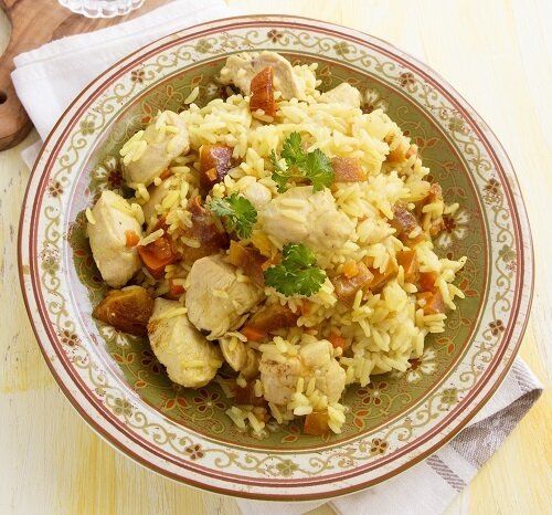 Плов с курицей и хурмой