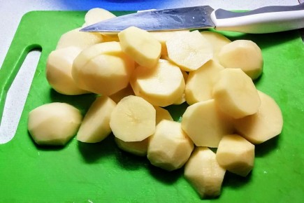 Солянка с картофелем: традиция или кулинарный провал?