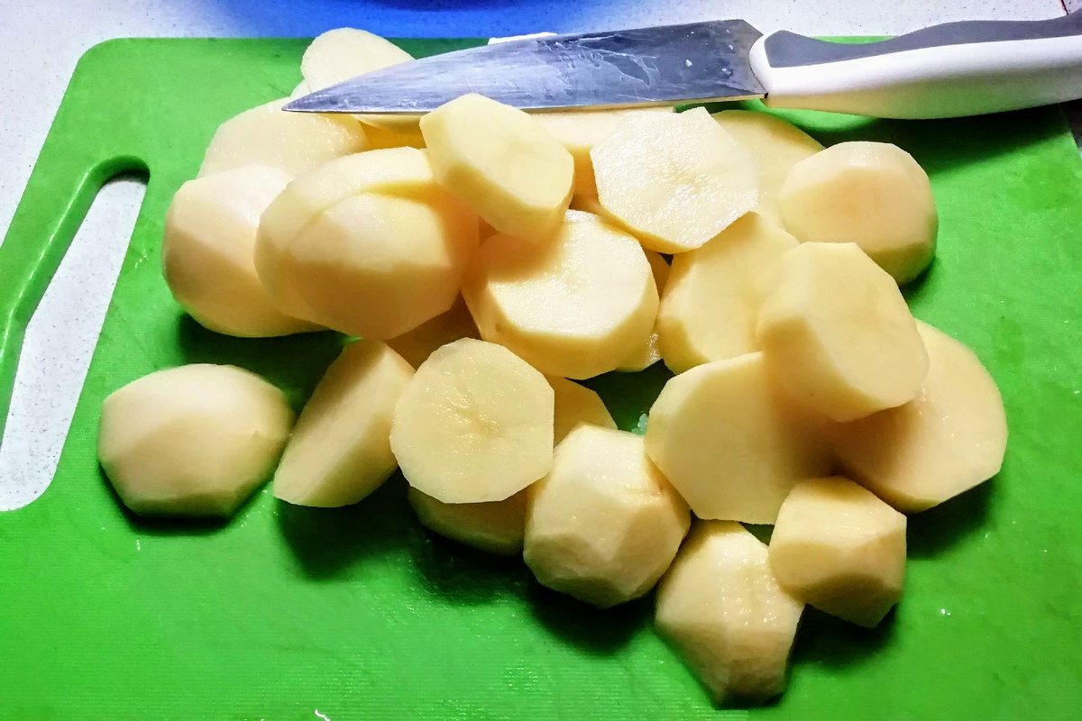 Солянка с картофелем: традиция или кулинарный провал?