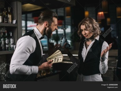 Первые чаевые: секреты успешного старта для барменов