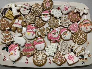 Имбирное печенье с глазурью: идеальное угощение для праздников