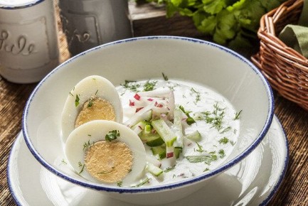 Нежный холодный суп с редисом