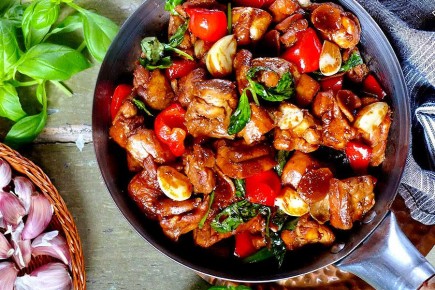 Курица с пряным соусом, которая покорит ваши сердца