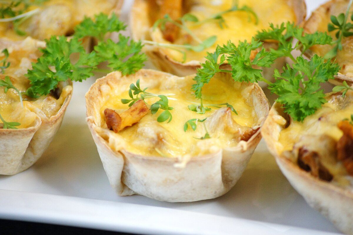 Праздничные тарталетки с грибами: простой и вкусный рецепт
