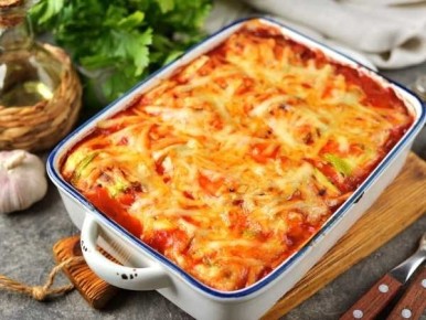 Кабачковые рулетики с творогом в духовке