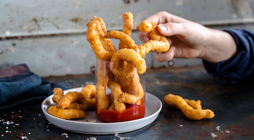 Сырные чуррос: как удивить гостей оригинальной закуской