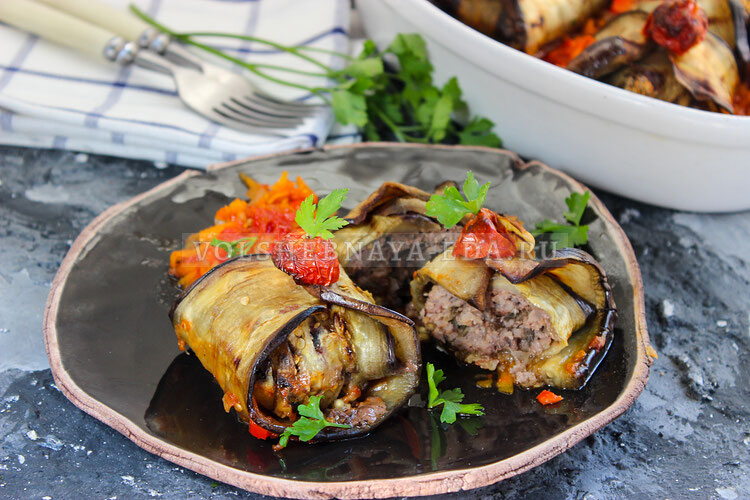 Необычные баклажанные конвертики с мясной начинкой