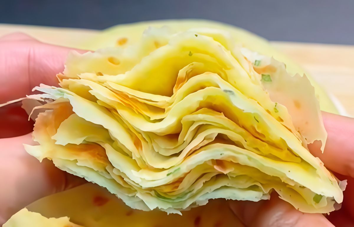 Нежные многослойные лепёшки: простой рецепт для всей семьи