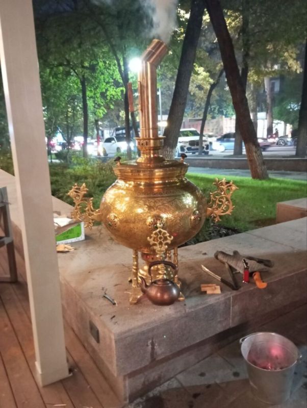 Чайная магия: как самовар и этажерки завоевали сердца гостей Alcha