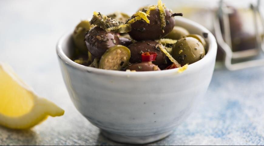 Маринованные оливки — вкусный акцент на любом столе