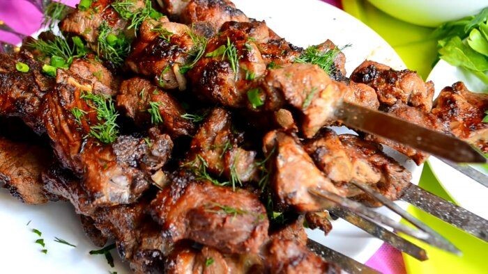 Секреты советского маринада для сочного мяса: попробуйте сами