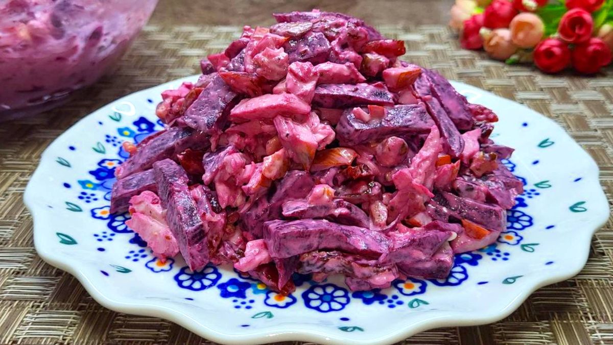 Салат из свеклы, который быстро исчезает со стола