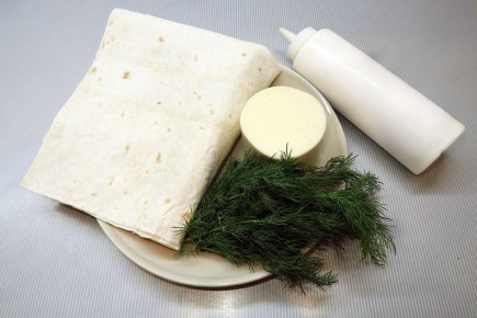 Лаваш с моцареллой и зеленью: идеальная закуска с мангала