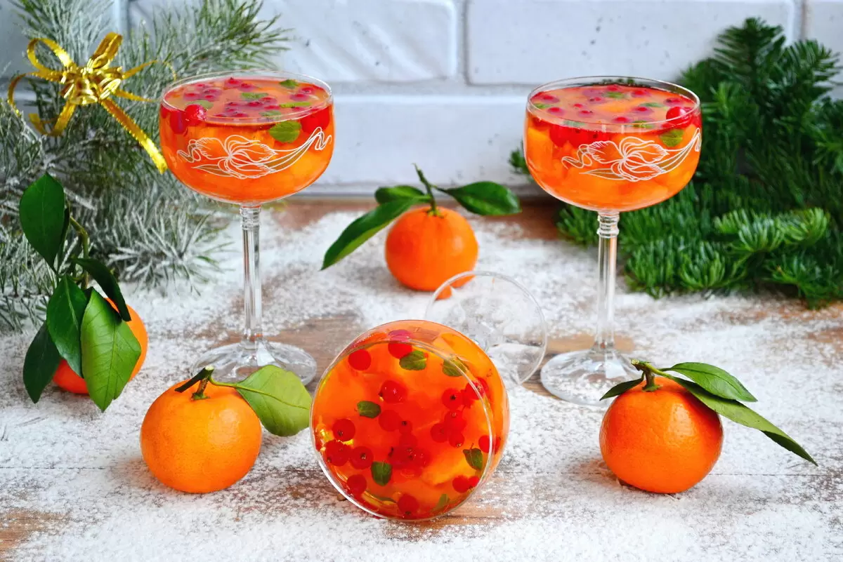 Праздничный десерт: легко и с изюминкой — зимнее фруктовое желе