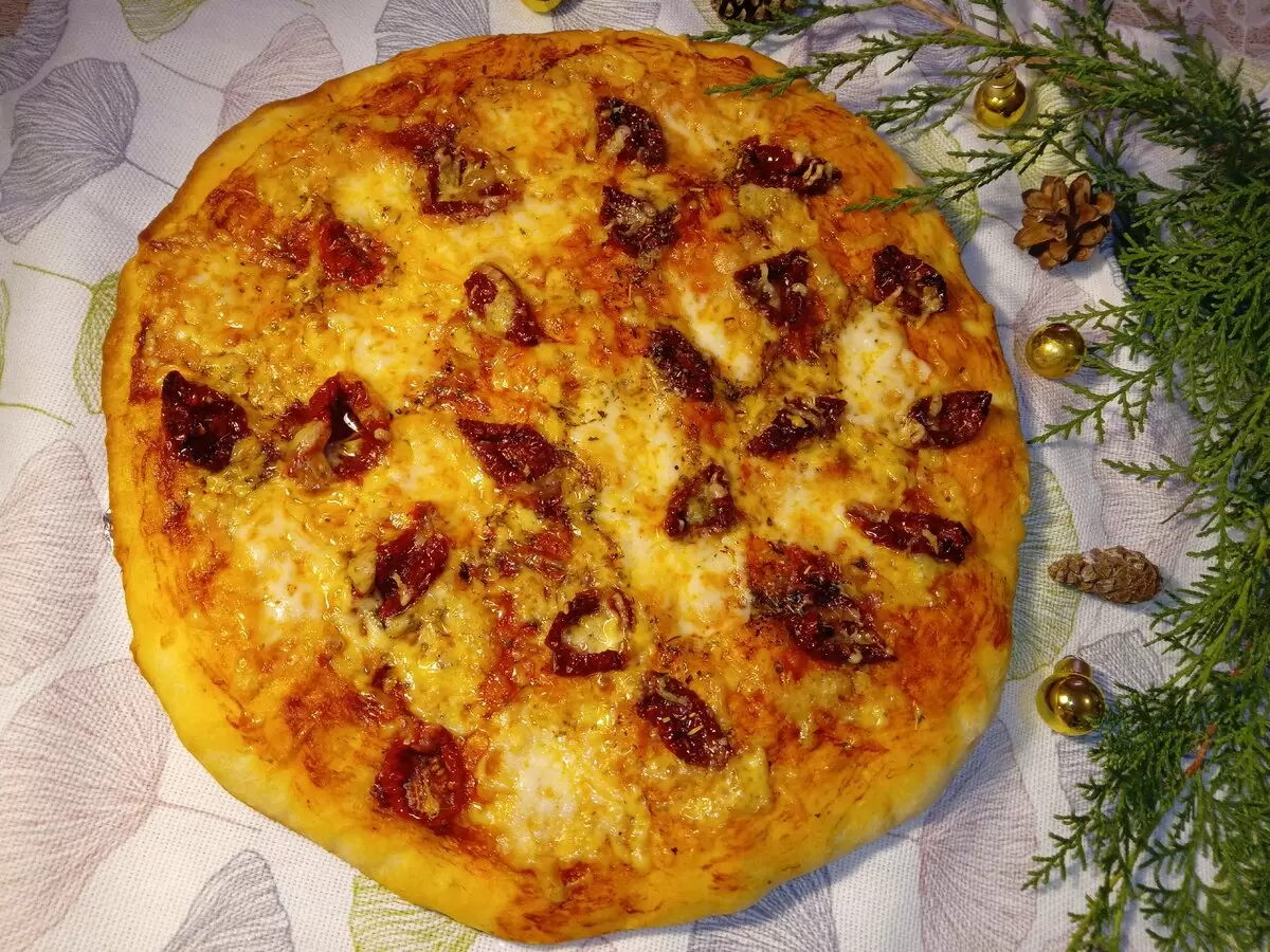 Итальянская классика: ароматная пицца с вялеными томатами