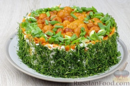 Кулинарные идеи для праздничного стола: семь изысканных салатов