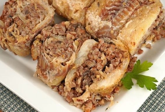 Рыбный рулет с гречкой и грибами: неожиданный вкус на вашем столе