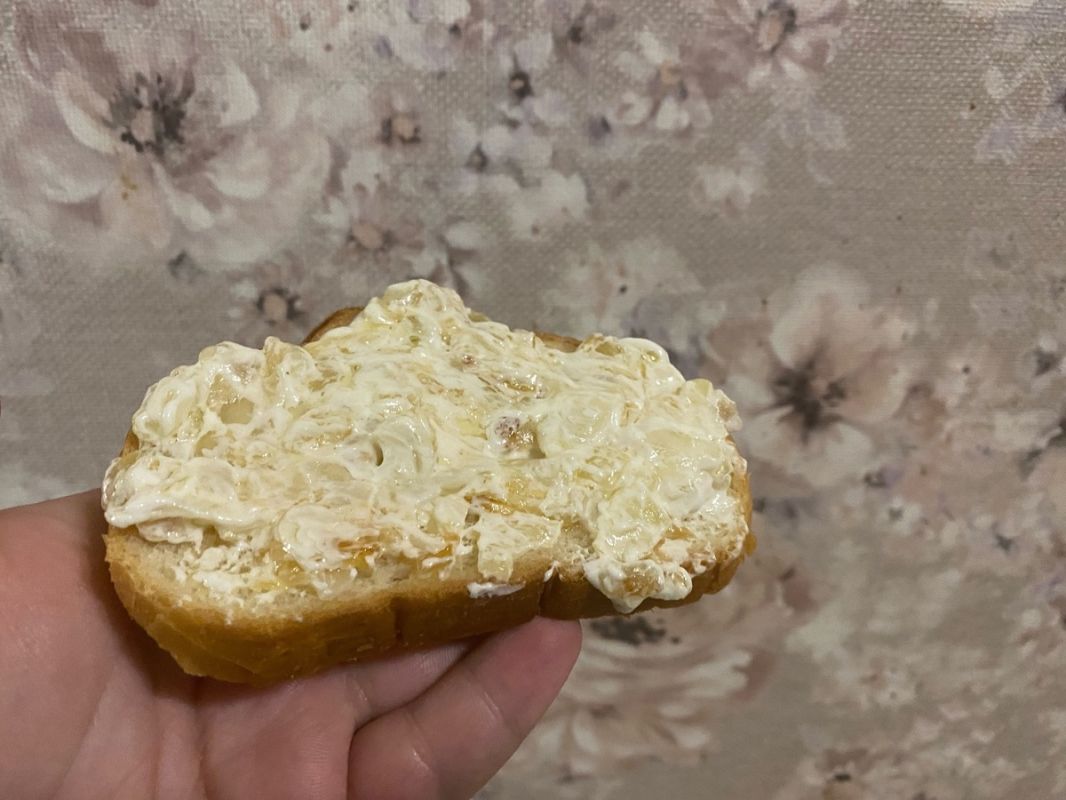 Вкусная намазка для бутербродов: лук и йогурт – идеальное сочетание